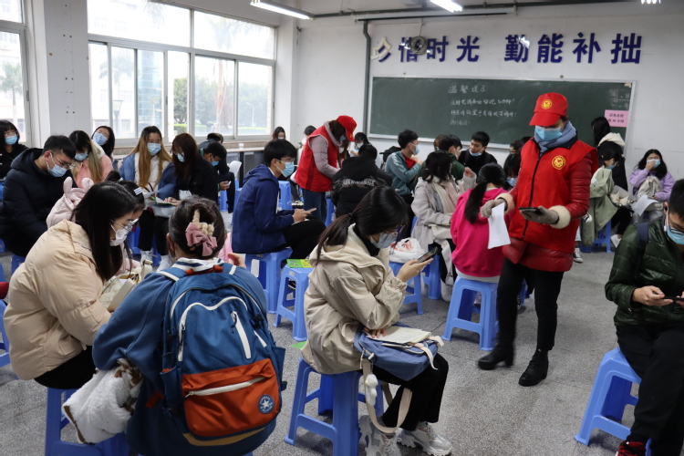 我院顺利完成新冠疫苗第三剂加强针接种工作