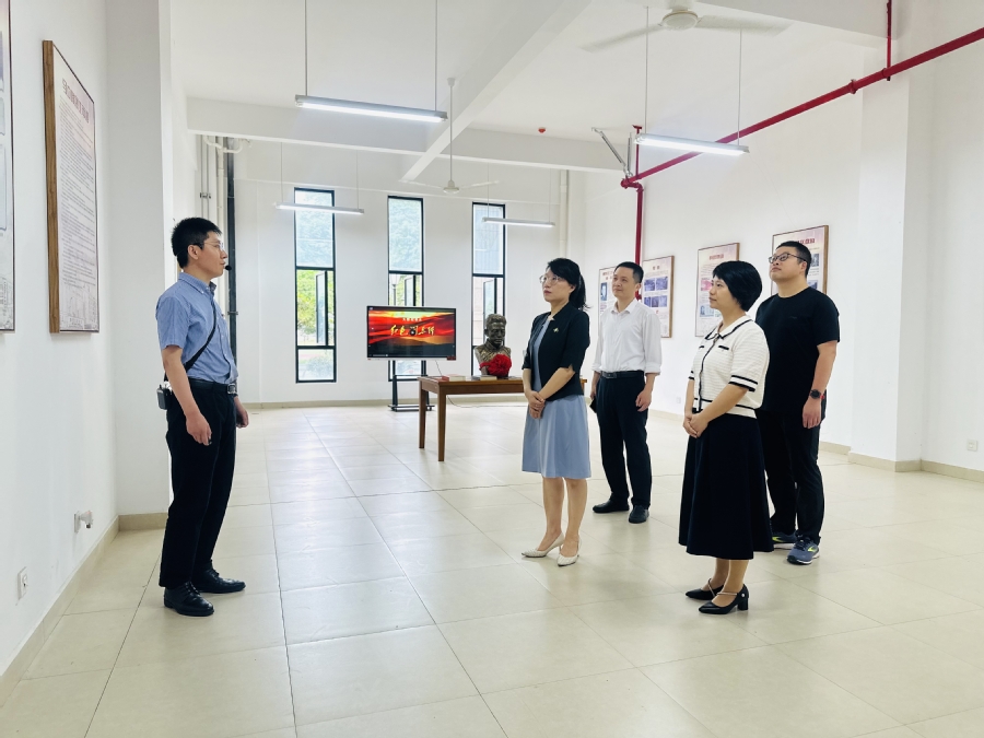 主题教育团省委副书记吴雪一行来校开展调研交流